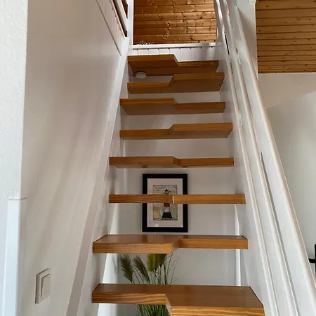 Nessmersiel, Renovierte Mit Balkon In Deichnaehe, Wallbox, Bettwaesche Inklusive * Dornum